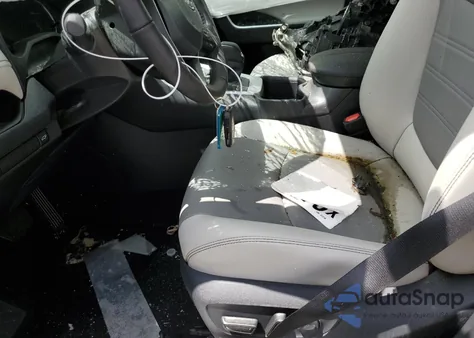 2025 Toyota Rav4 Xle Premium z USA, uszkodzony, nr VIN 2T3C1RFVXSW373756